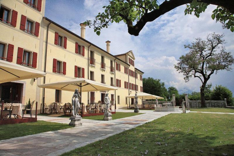 Park Hotel Villa Carpenada Belluno Exterior photo